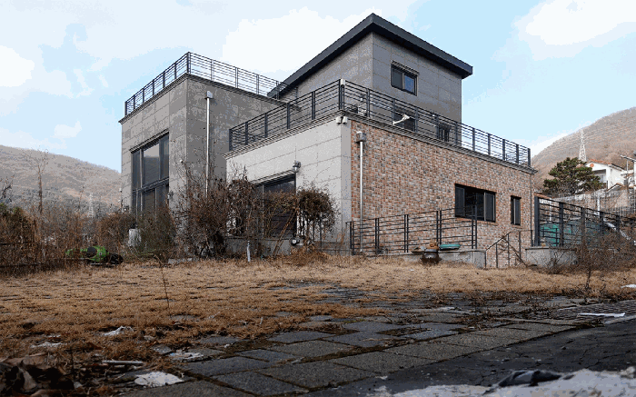 2. 본건 근경(남측에서 촬영)