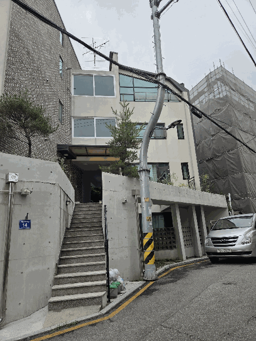 본건 건물전경 