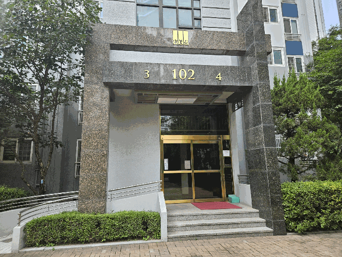 본건 공동현관 