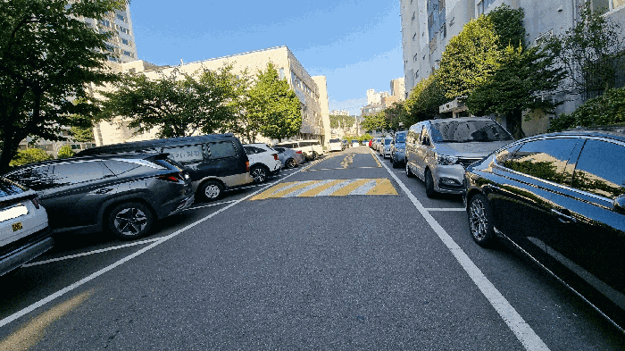 본건 단지내 주차장 및 통행로