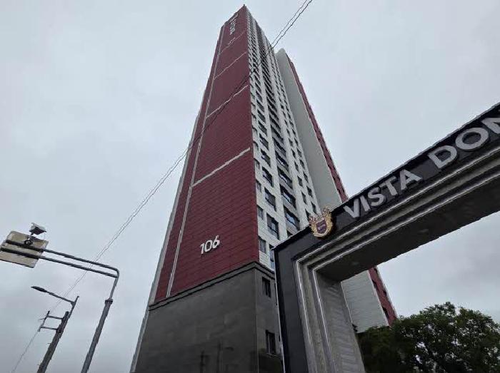 본건 106동 전경