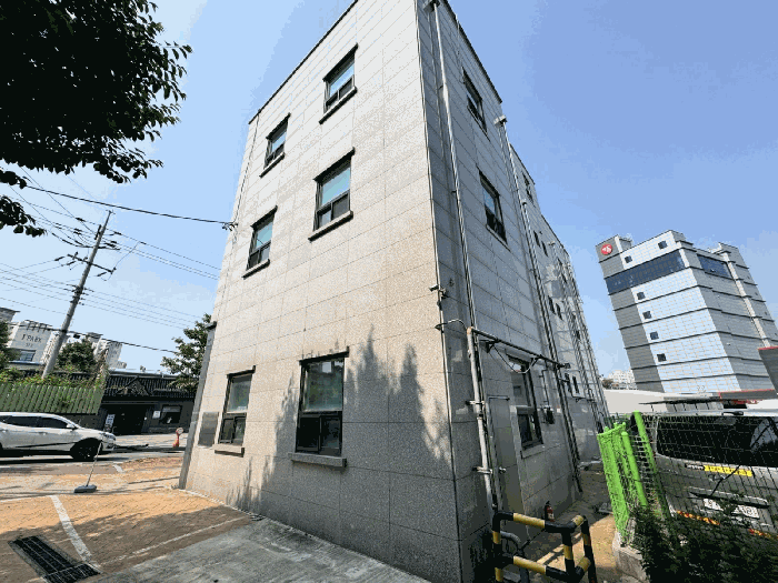 북동측에서 촬영