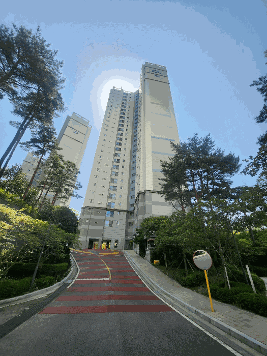 102동 단지 내 전경