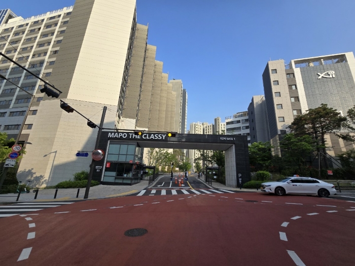 단지 정문