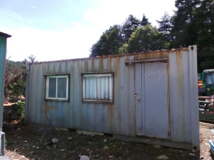 기호 4번 지상에 소재하는 것으로 보이는 제시외 이동가능한 컨테이너