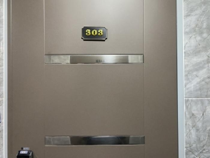 목록 4 303