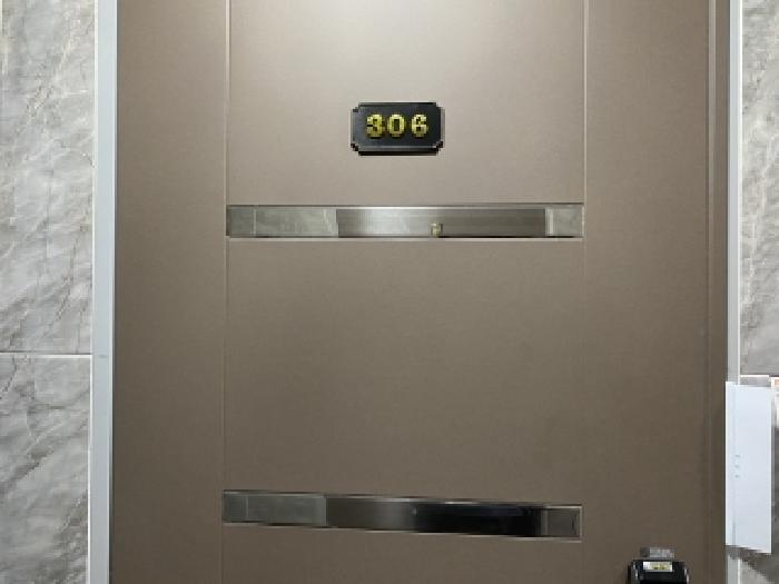 목록 4 306
