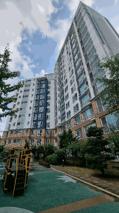 본건 소재 건물 전경1