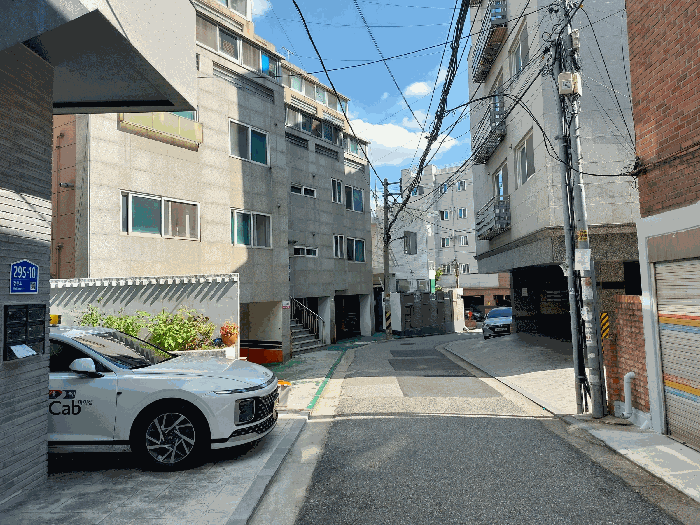 서측 인접도로변
