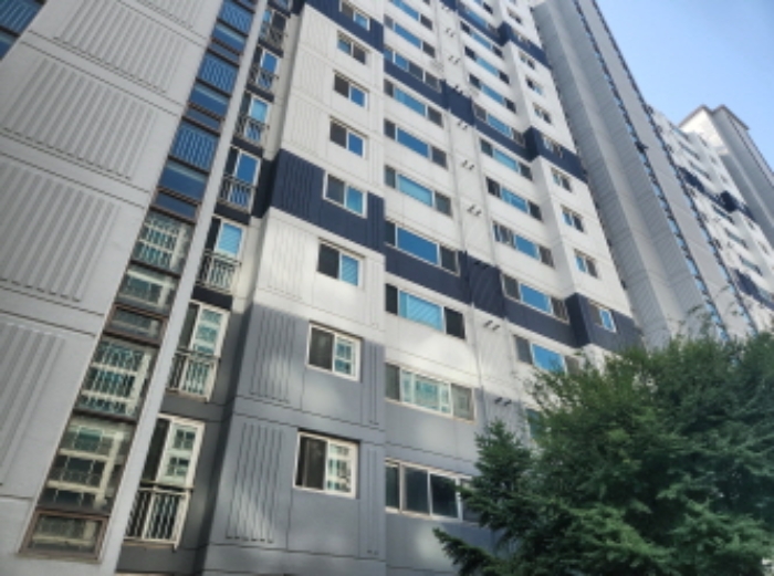 건물 전경