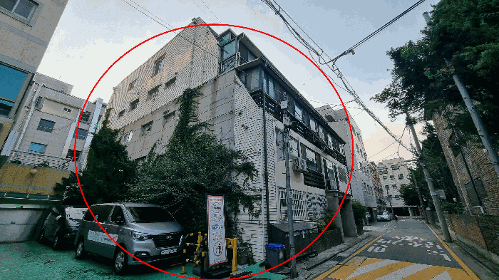 본건 소재 건물