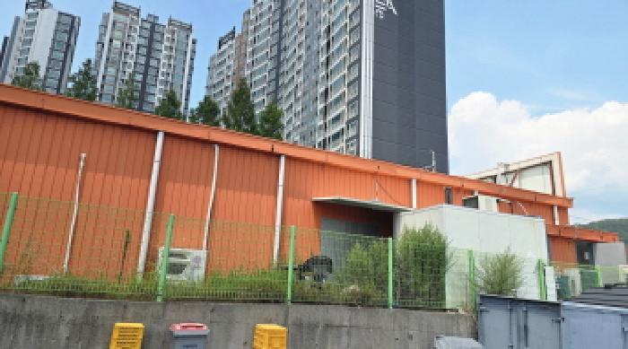 제시외 냉동창고 1동.