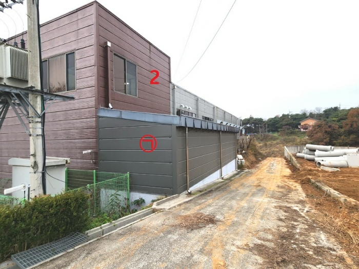 기호1 토지 북측 도로 전경 및 건물 전경
