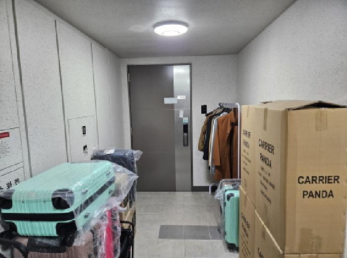 세대 현관문