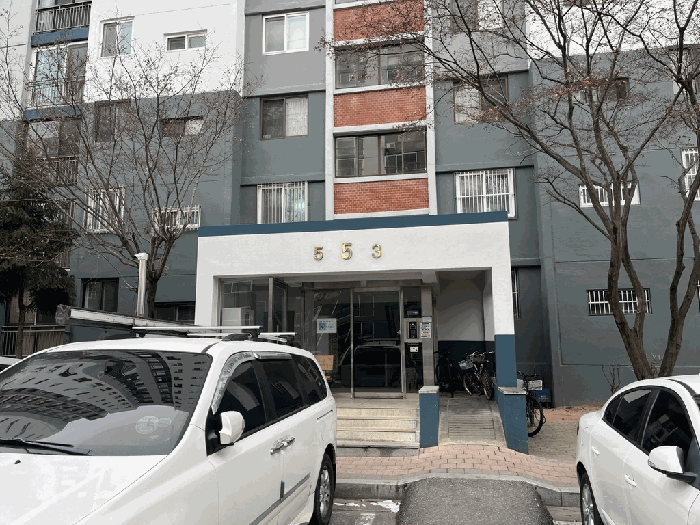 공동 현관문