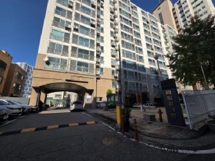 단지입구 전경