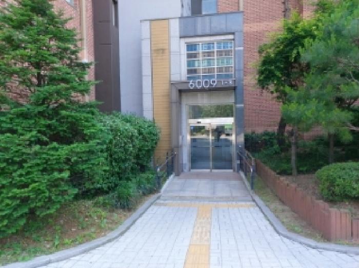 공동 출입구 전경