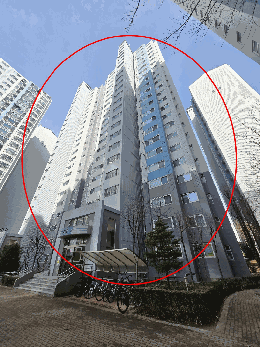 본건소재 520동 전경