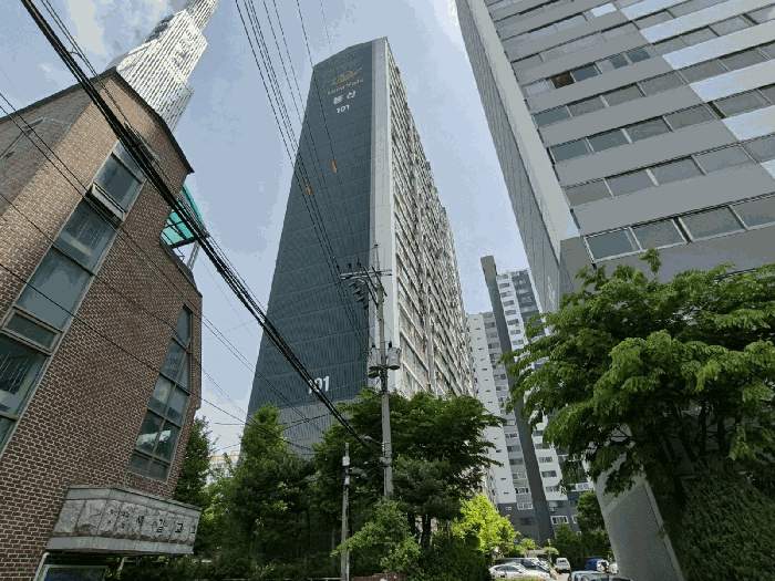 본건 좌측면