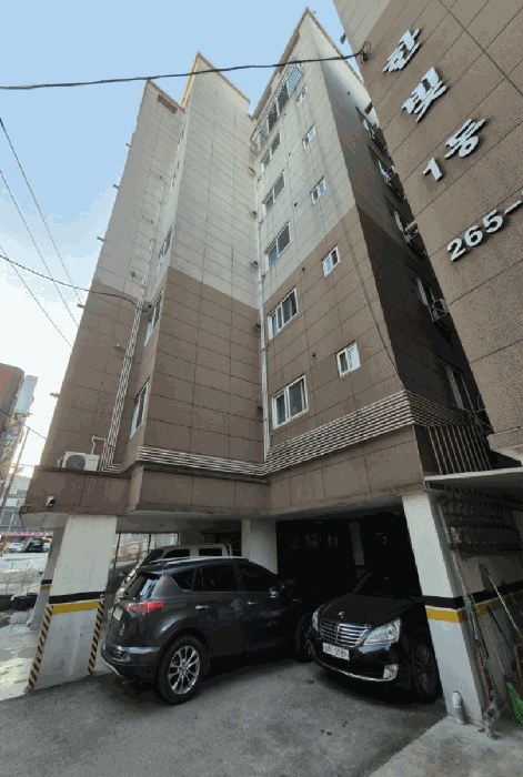 본건 전경(동측 촬영)