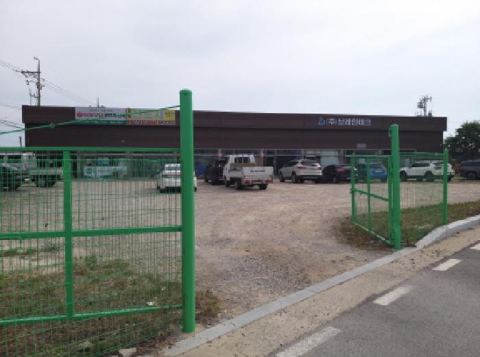 * 본건 목적물 1. 지상 출입문 전경