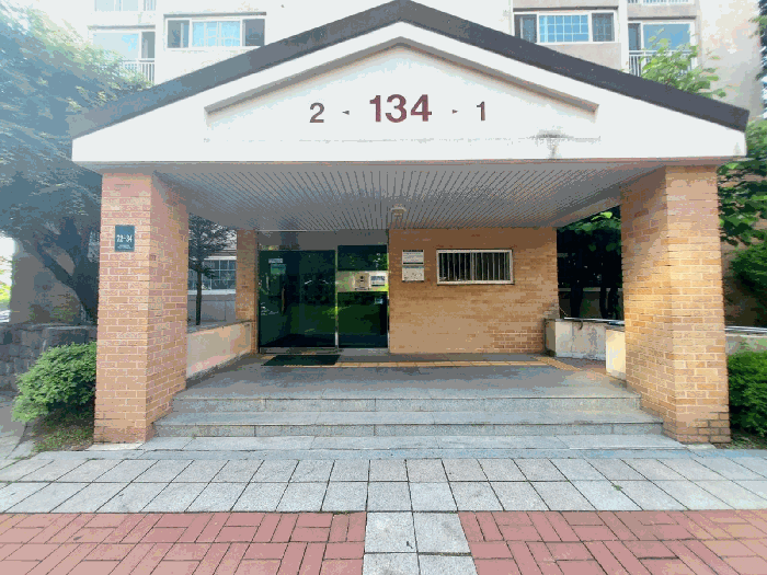 134동 공용출입구