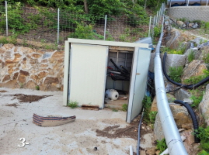 제시목록3 제시외 용도미상의 건물