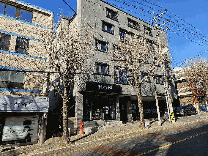 본건 남동측 주위환경