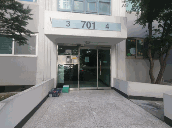 아름마을일신아파트 제701동 3-4호라인 1층 공동출입구