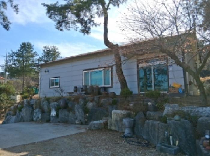 제시부동산 목록3번
부속건물 부속건물 단층 주택 93.96㎡ 전경2