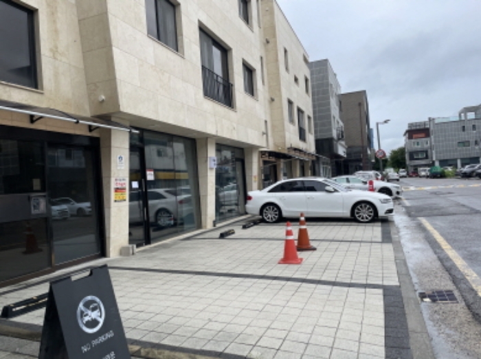 목록2대지 중 일부 주차장
