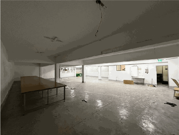 본건 지하 내부