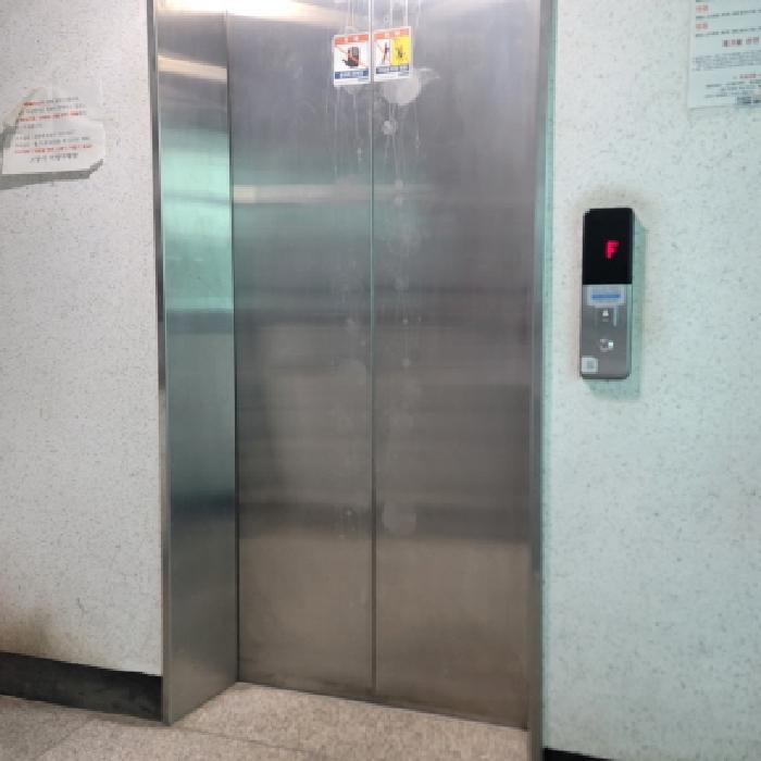 승강기 전경