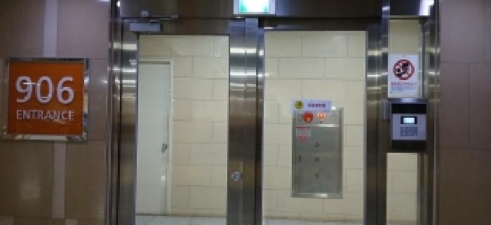 906동 출입구