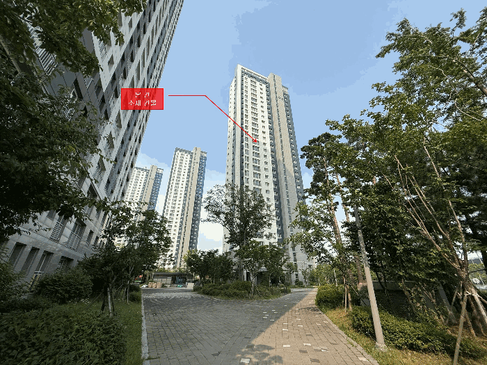 본건 소재 건물 전경