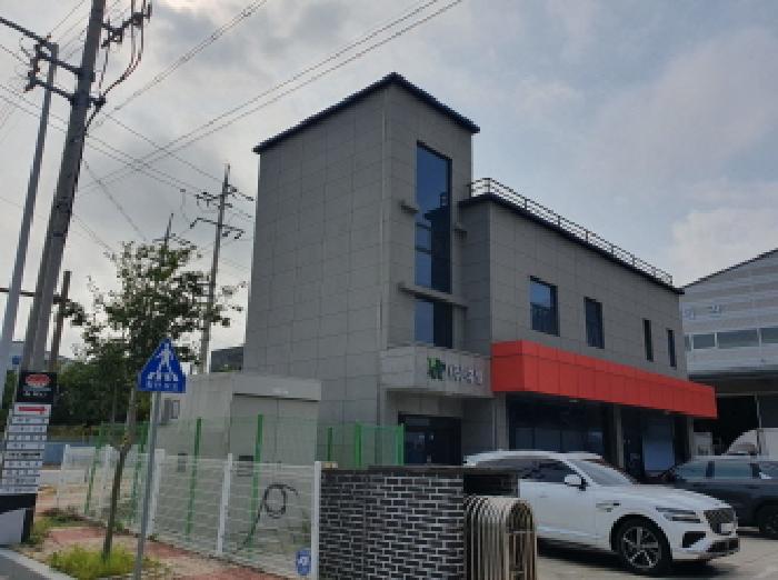목록2. 3층 건물 전경(3)