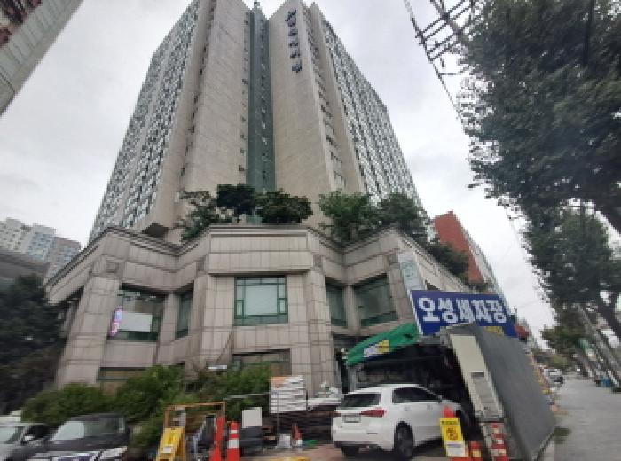 건물 전경