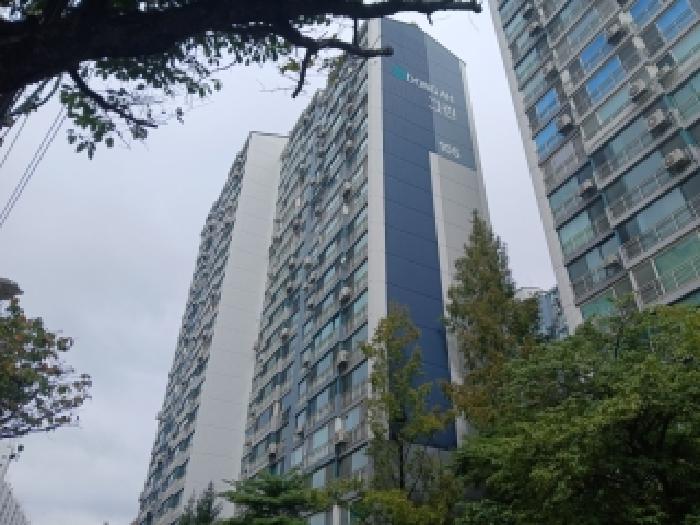 건물 전경