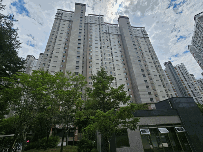 본 건 건 물 전 경 - 본건 북측에서 촬영