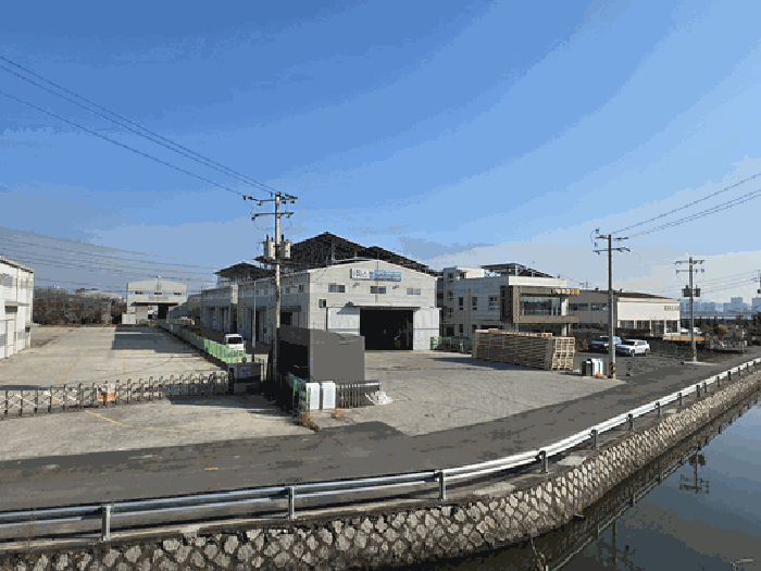[본건 및 주변 전경 (남서 → 북동)]