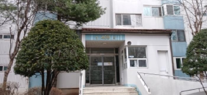 408동 출입구