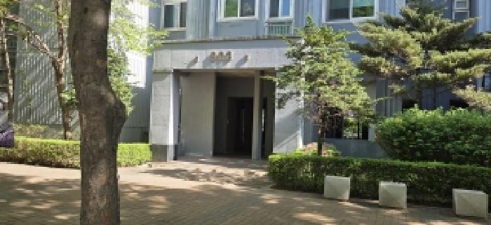 공동출입문