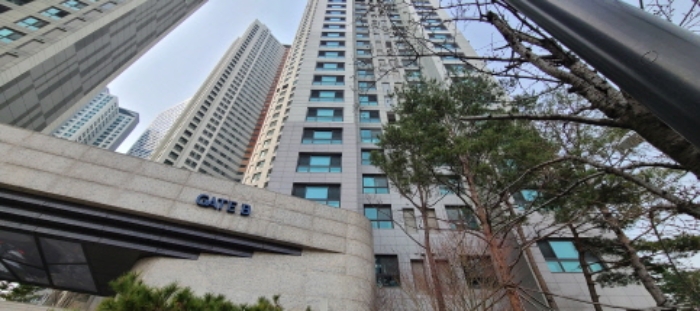1동 건물 전경