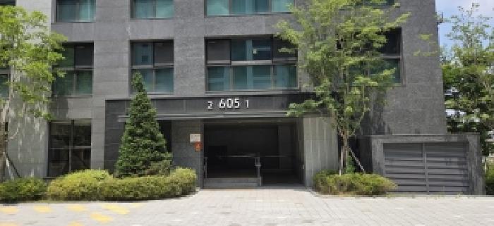 공동출입문