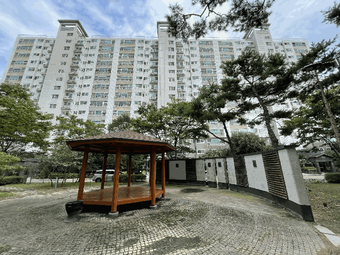 【 본건 전경 】
