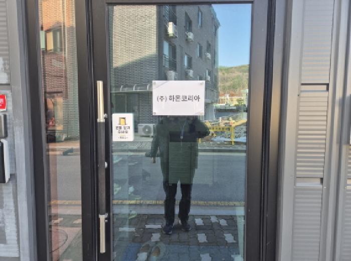 1층 출입문