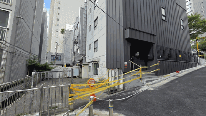 후면 주차장 전