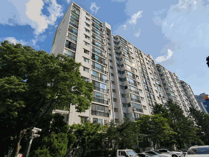 본건 소재 건물 2동 전경