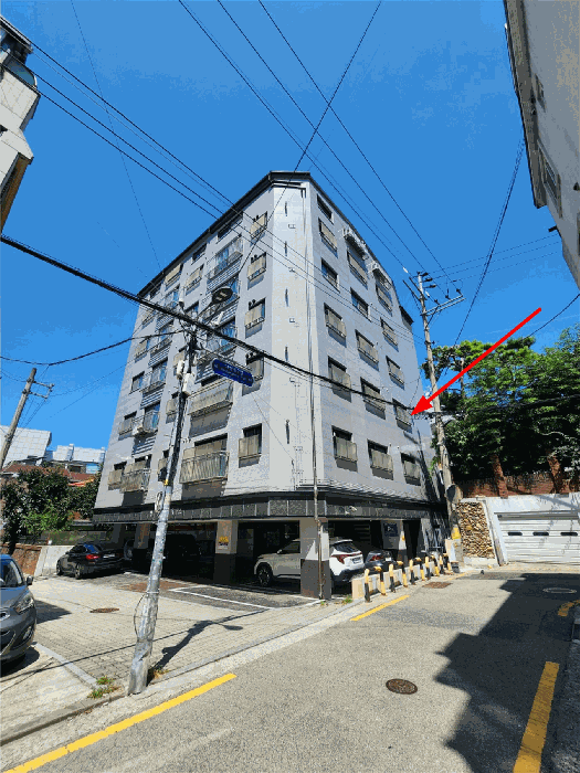 본건 전경(본건 남동측에서 촬영)