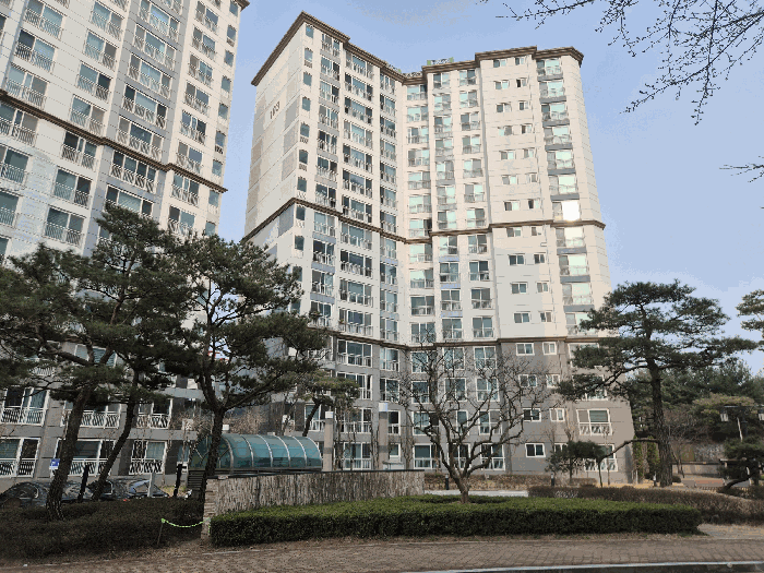 본건 103동 전경